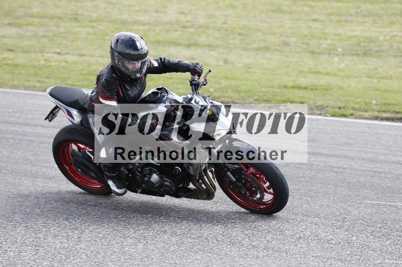 Archiv-2025/10 23.04.2025 Cornu Master School ADR/gruen-vert/6